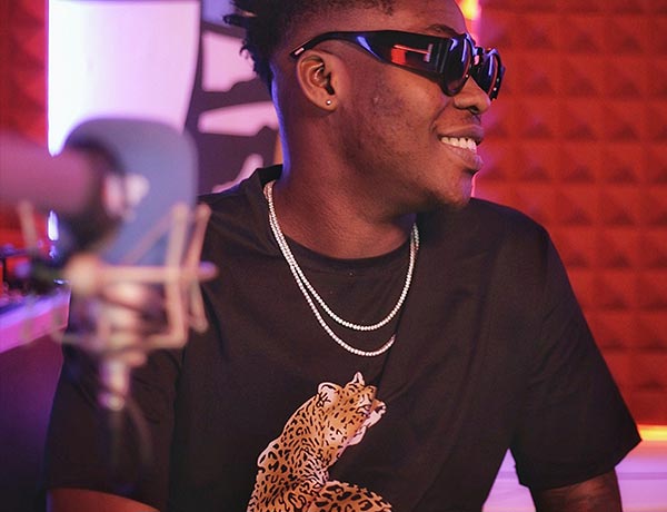 cool fm 96 9 jgsmz2zlisu unsplash